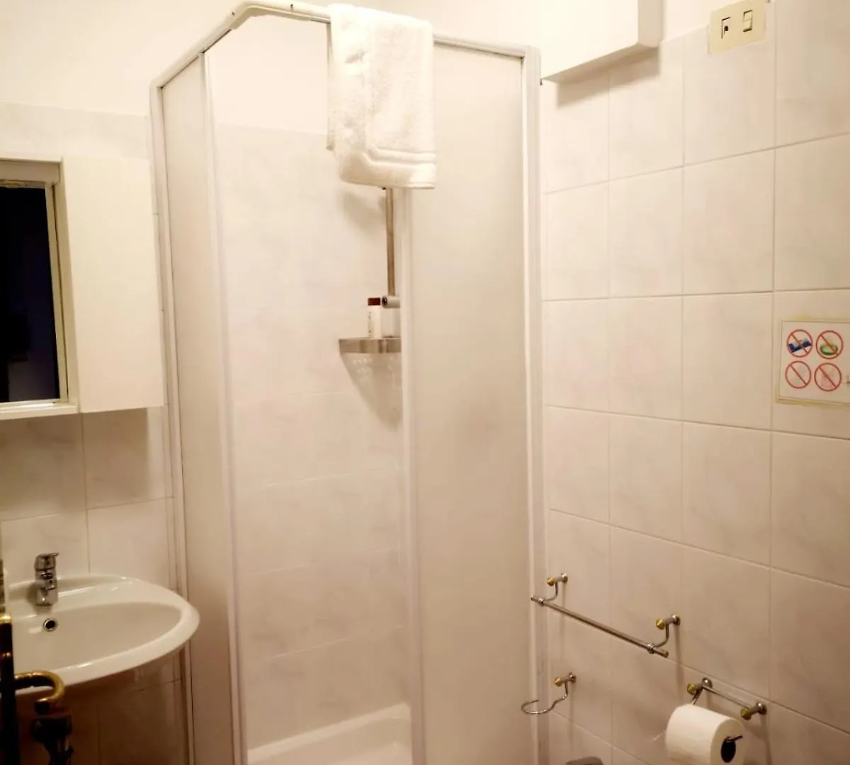 Happy House Hotel Rome Guest house